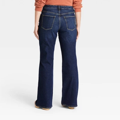Women's High-Rise Flare Jeans - Universal Thread™ 6 Women's High-Rise Flare Jeans - Universal Thread™ - Image 4