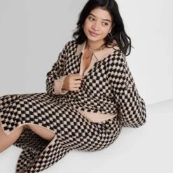 Women's Ascot + Hart Collared Checkered Long Sleeve Graphic T-Shirt -Cheap Clad Fine Store GUEST 2adb093d 9b56 47ca b346 66603085de7e