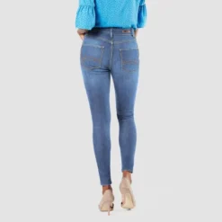 DENIZEN® From Levi's® Women's High-Rise Skinny Jeans