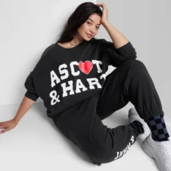 Women's Ascot + Hart Fleece Heart Graphic Pullover Sweatshirt - Black -Cheap Clad Fine Store GUEST 6c875ee3 85a7 4a34 995d 97befa3789da