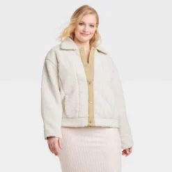 Women's Utility Faux Fur Jacket - Universal Thread™ White -Cheap Clad Fine Store GUEST 8fb26fed 1fff 4bd1 928a 8228a148290f