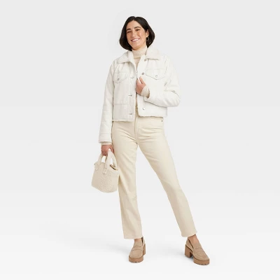 Women's Faux Fur Lined Trucker Jacket - Universal Thread™ Ivory 4 Women's Faux Fur Lined Trucker Jacket - Universal Thread™ Ivory - Image 2